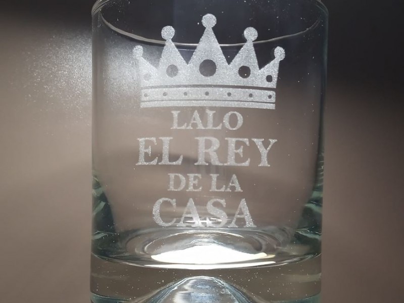 Grabado en vasos y botellas